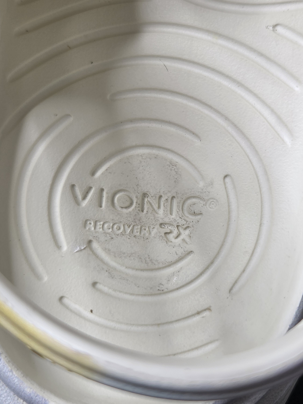 Vionic Wave RX Recovery Mules With Heel Strap - Picture 9 of 10
